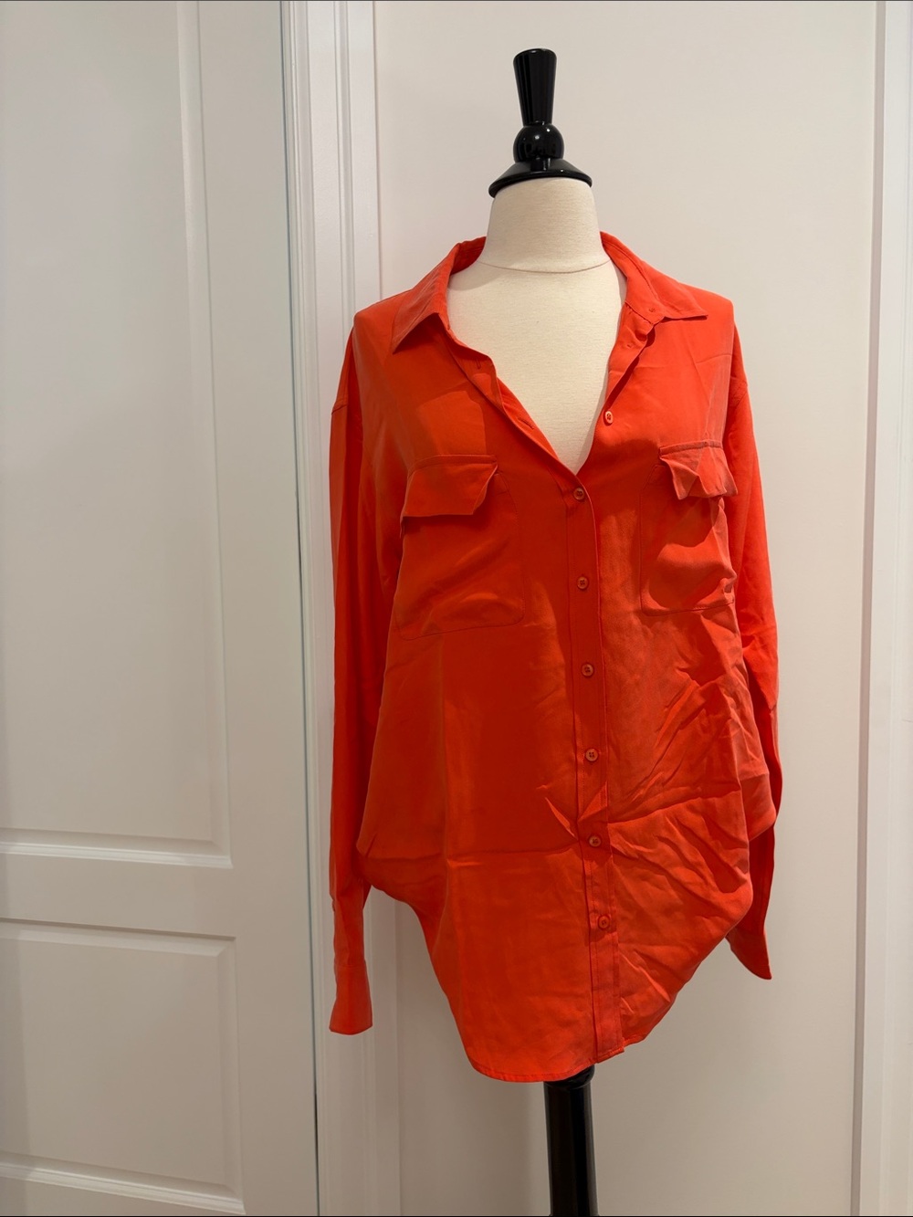 Equipment Coral Button-Down Silk Blouse Size Medium